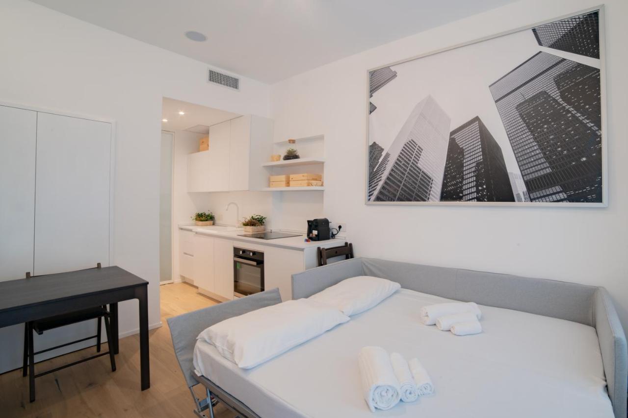 Navigli-Centro-Universita, Amazing New Apartment มิลาน ภายนอก รูปภาพ