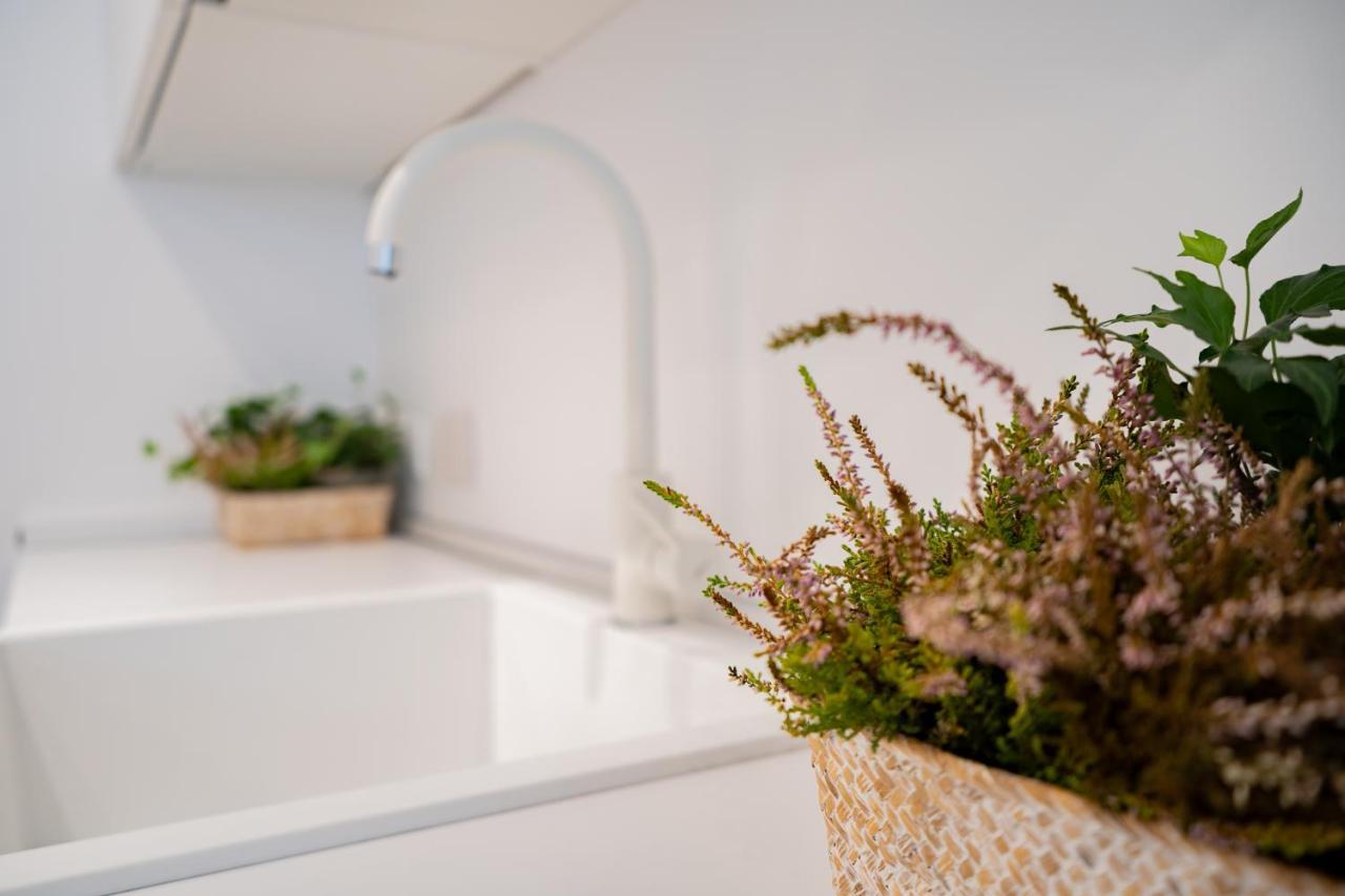 Navigli-Centro-Universita, Amazing New Apartment มิลาน ภายนอก รูปภาพ